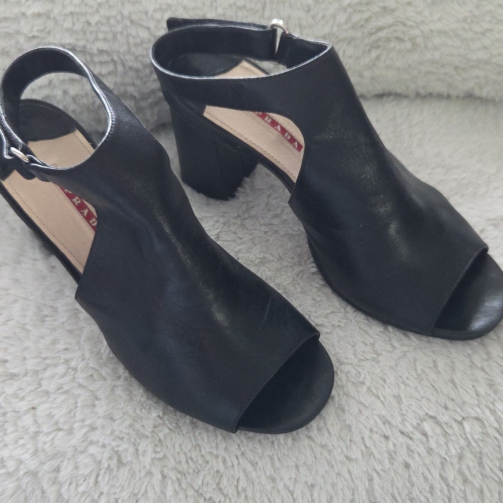 Prada Linea Rossa leather ankle wrap chunky heel sandals Sz 40